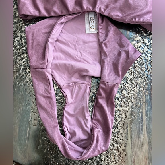 BECCA shimmer rose pink metallic bikini top size D bottoms size medium - Picture 4 of 10